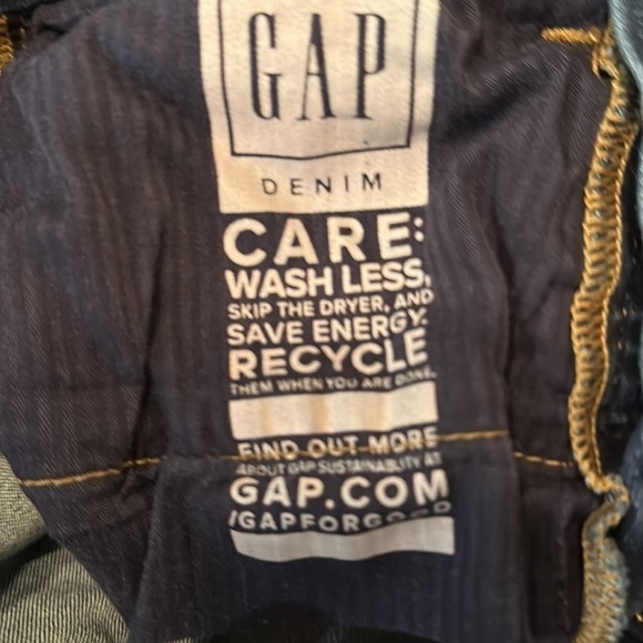 GAP true skinny high rise, medium wash, light distressing, size 26 - Picture 10 of 11